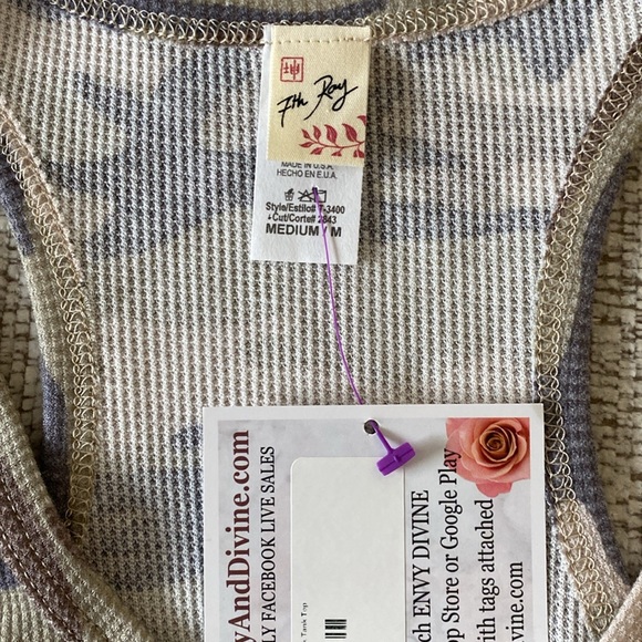 7th Ray razor back camo tank top. - Picture 2 of 5